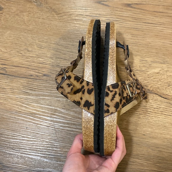 Yoki Sandals - Picture 4 of 6